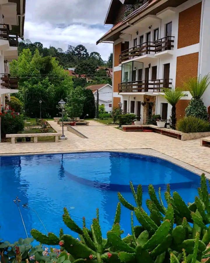 Ideal De Ir Caminhando Ao Capivari Campos do Jordão エクステリア 写真